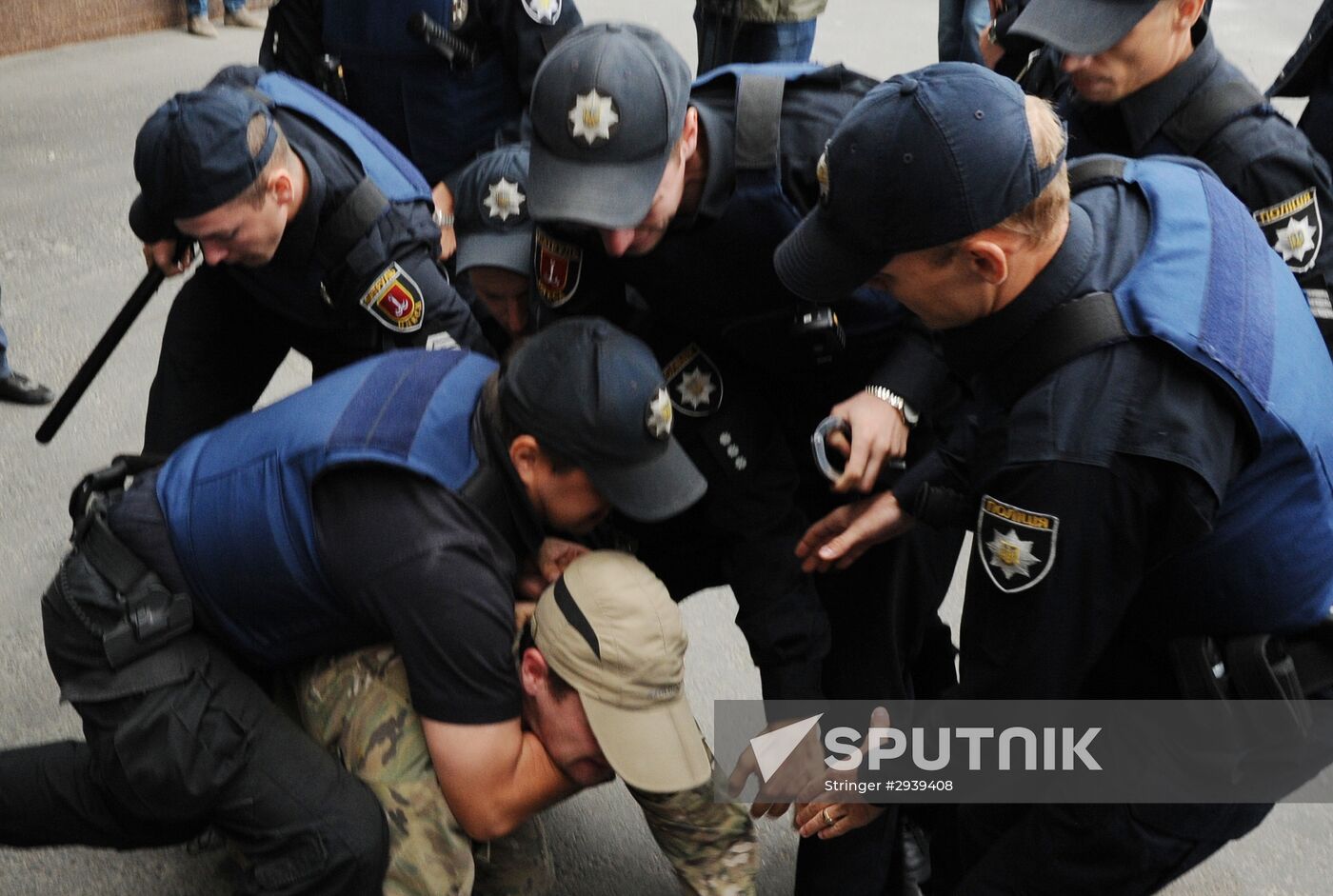 Nationalist rally outside Russian diplomatic missions in Ukraine