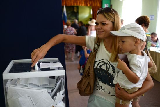 General election day abroad
