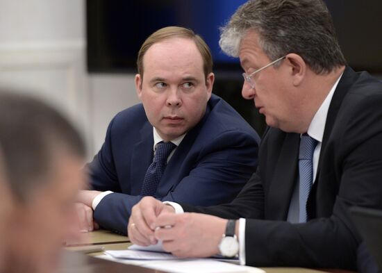 President Vladimir Putin conducts government meeting