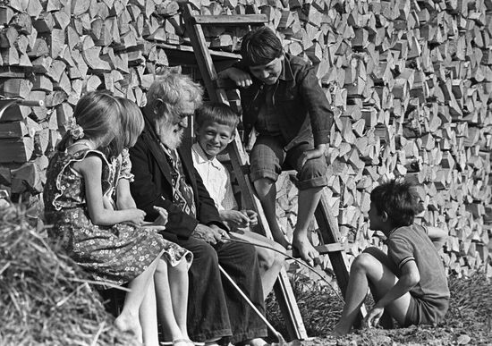 The oldest resident in the Mezino village with grandchildren