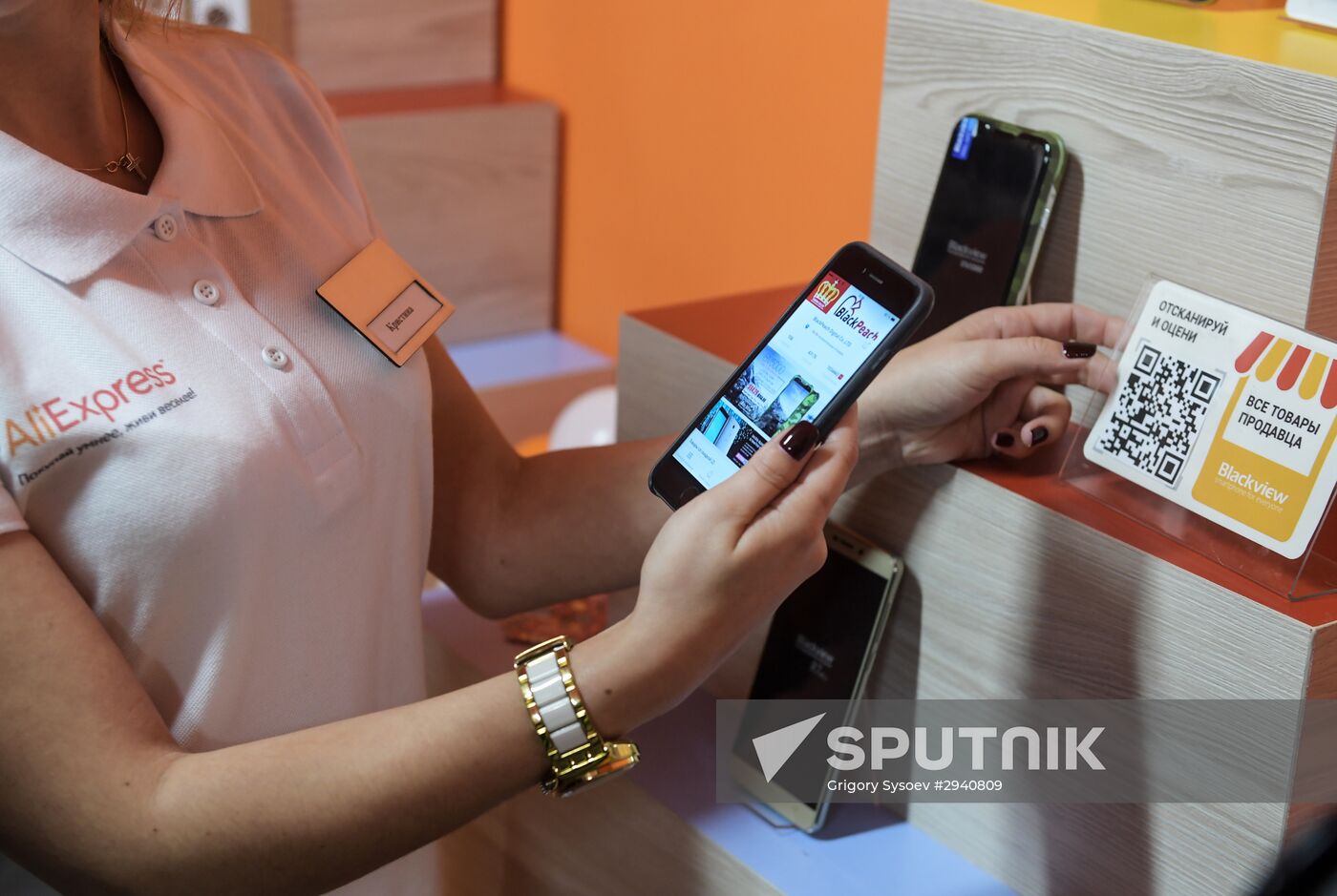 First AliExpress show-room opens in Moscow