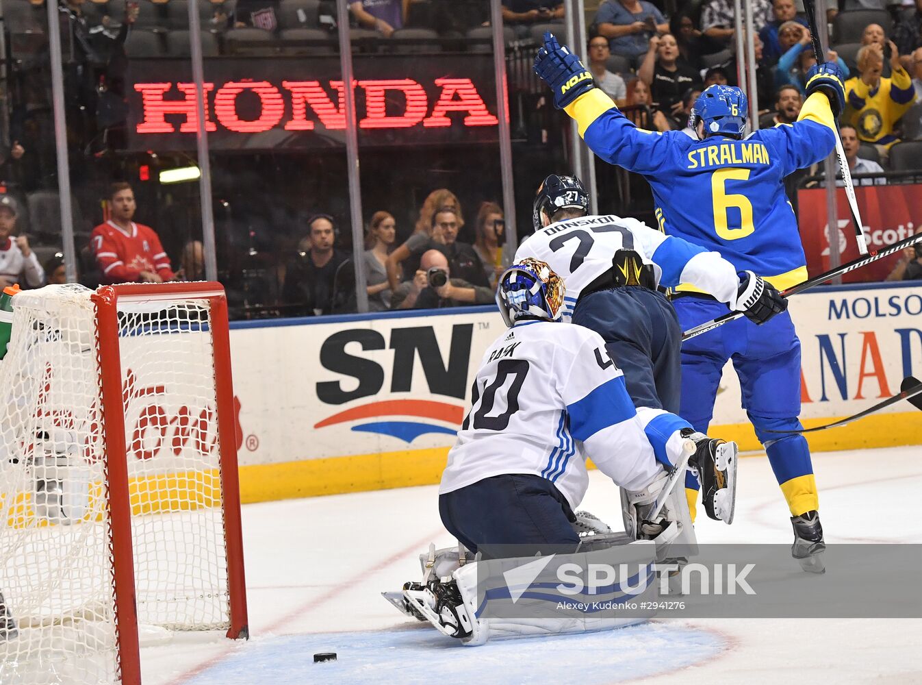 World Cup of Hockey. Sweden vs. Finland