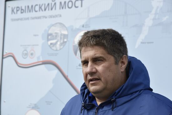 Construction of Kerch Strait Bridge