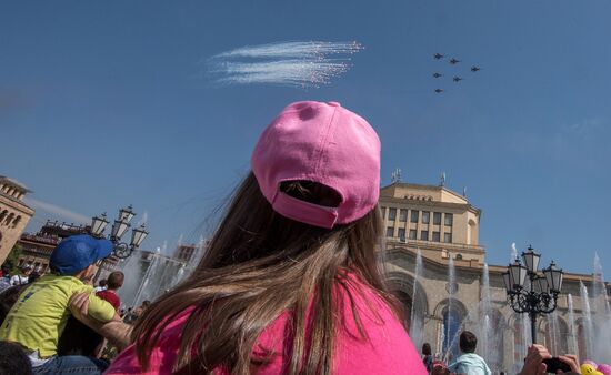 Parade to mark Armenian Independence Day