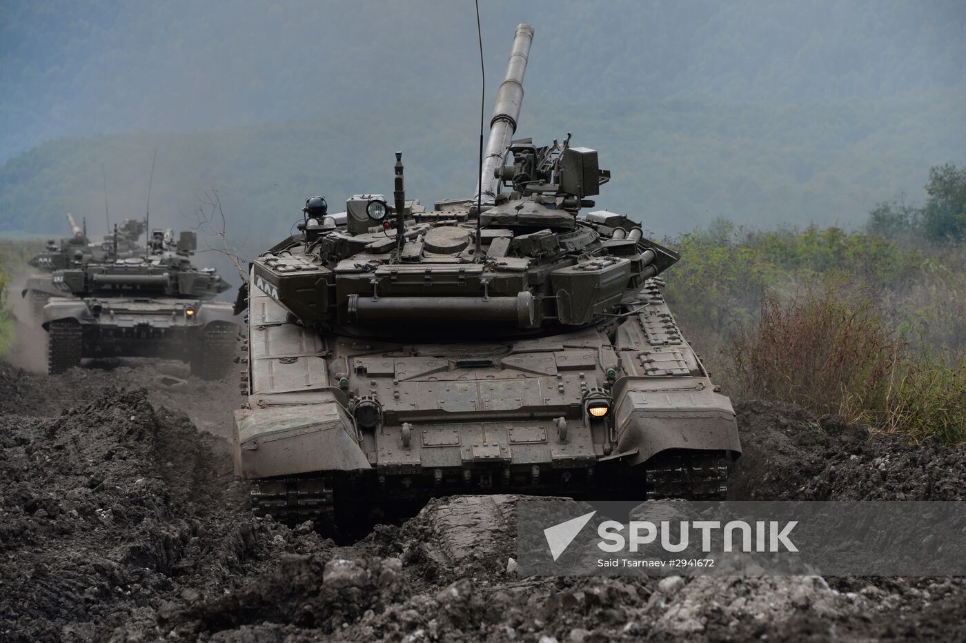 Southern Military District troops hold drills in North Caucasus