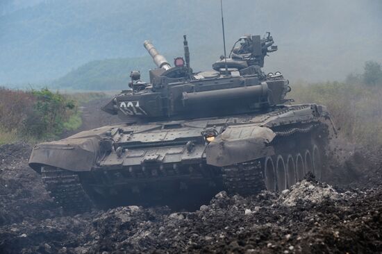 Southern Military District troops hold drills in North Caucasus