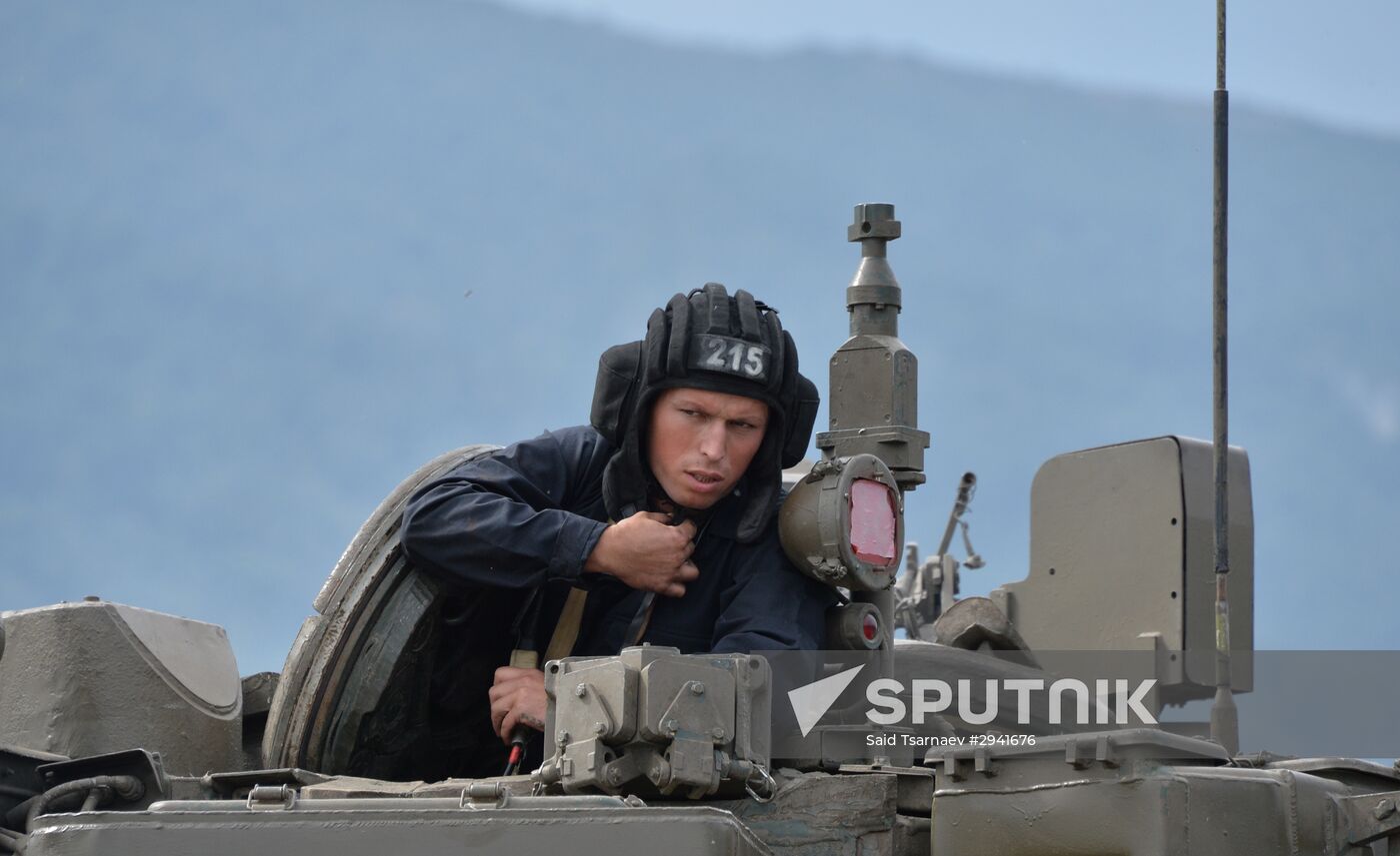 Southern Military District troops hold drills in North Caucasus