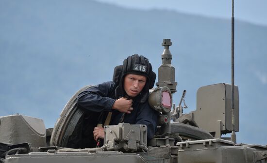 Southern Military District troops hold drills in North Caucasus
