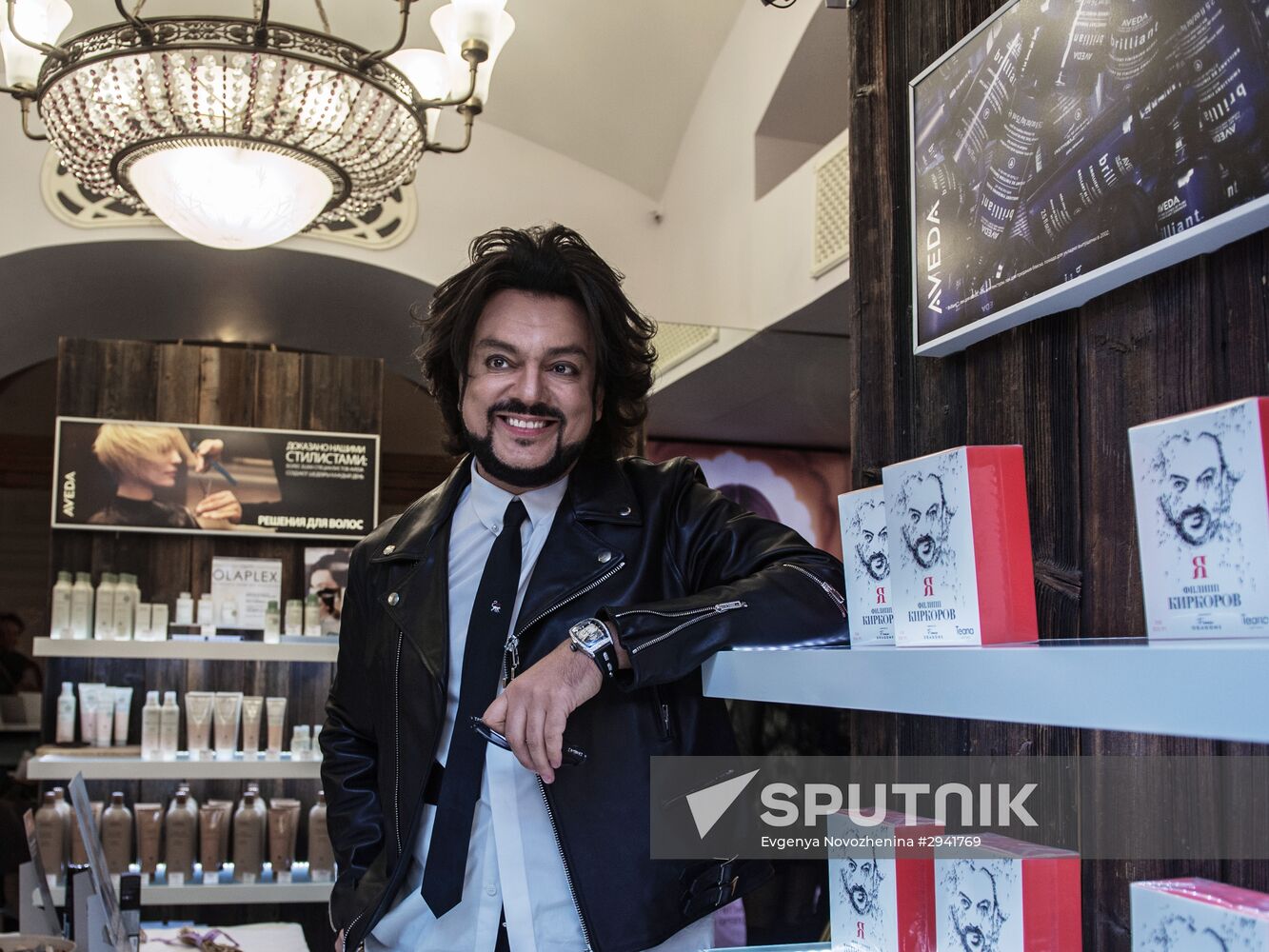 Filipp Kirkorov presents his perfume collection