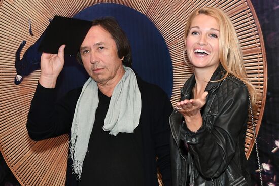 News conference and premiere of film "The Duelist"