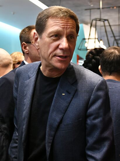 News conference and premiere of film "The Duelist"