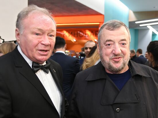 News conference and premiere of film "The Duelist"