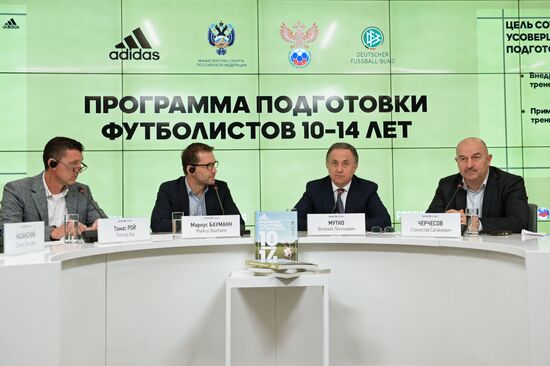 Presentation of training program for young football players in Russia