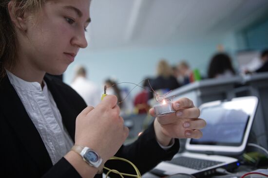 Engineering class at Moscow school