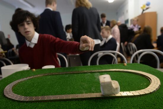 Engineering class at Moscow school