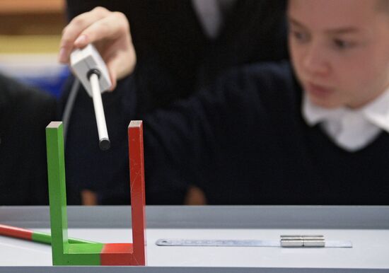 Engineering class at Moscow school