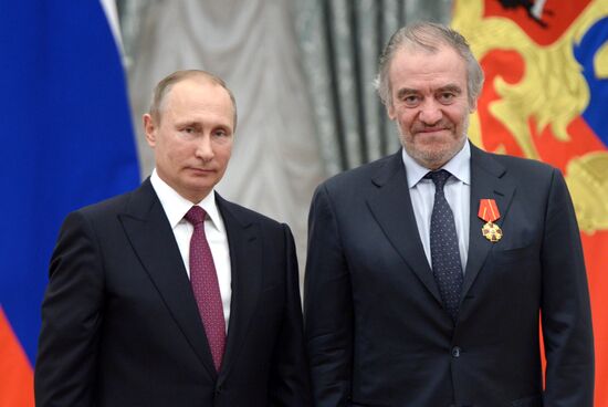 Ceremony of giving state decorations in Kremlin