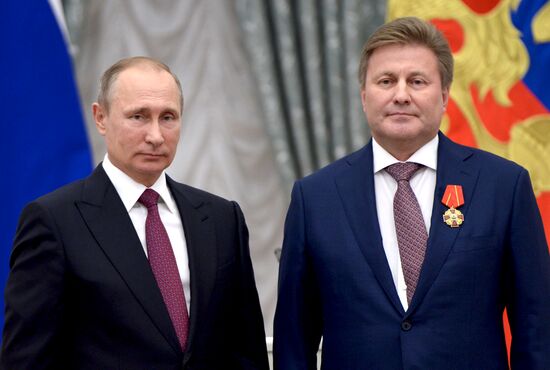 Ceremony of giving state decorations in Kremlin
