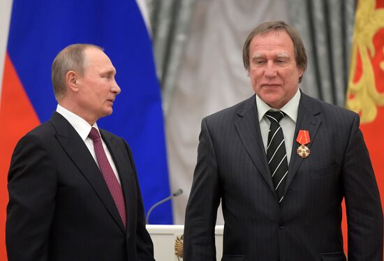 Ceremony of giving state decorations in Kremlin
