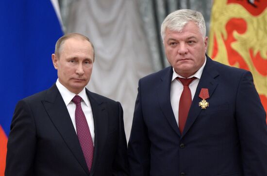 Ceremony of giving state decorations in Kremlin