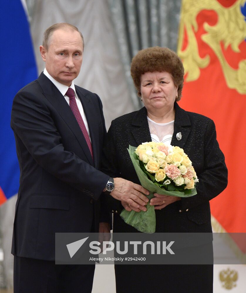 Ceremony of giving state decorations in Kremlin