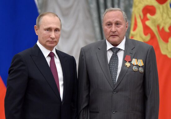 Ceremony of giving state decorations in Kremlin