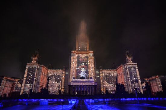Rehearsal of multimedia show at 2016 Circle of Light Festival