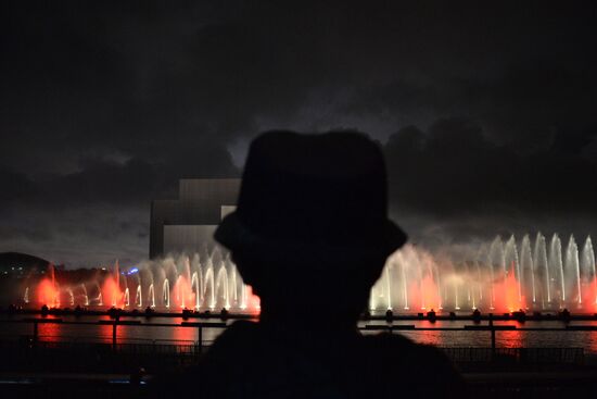 Rehearsal of multimedia show at 2016 Circle of Light Festival