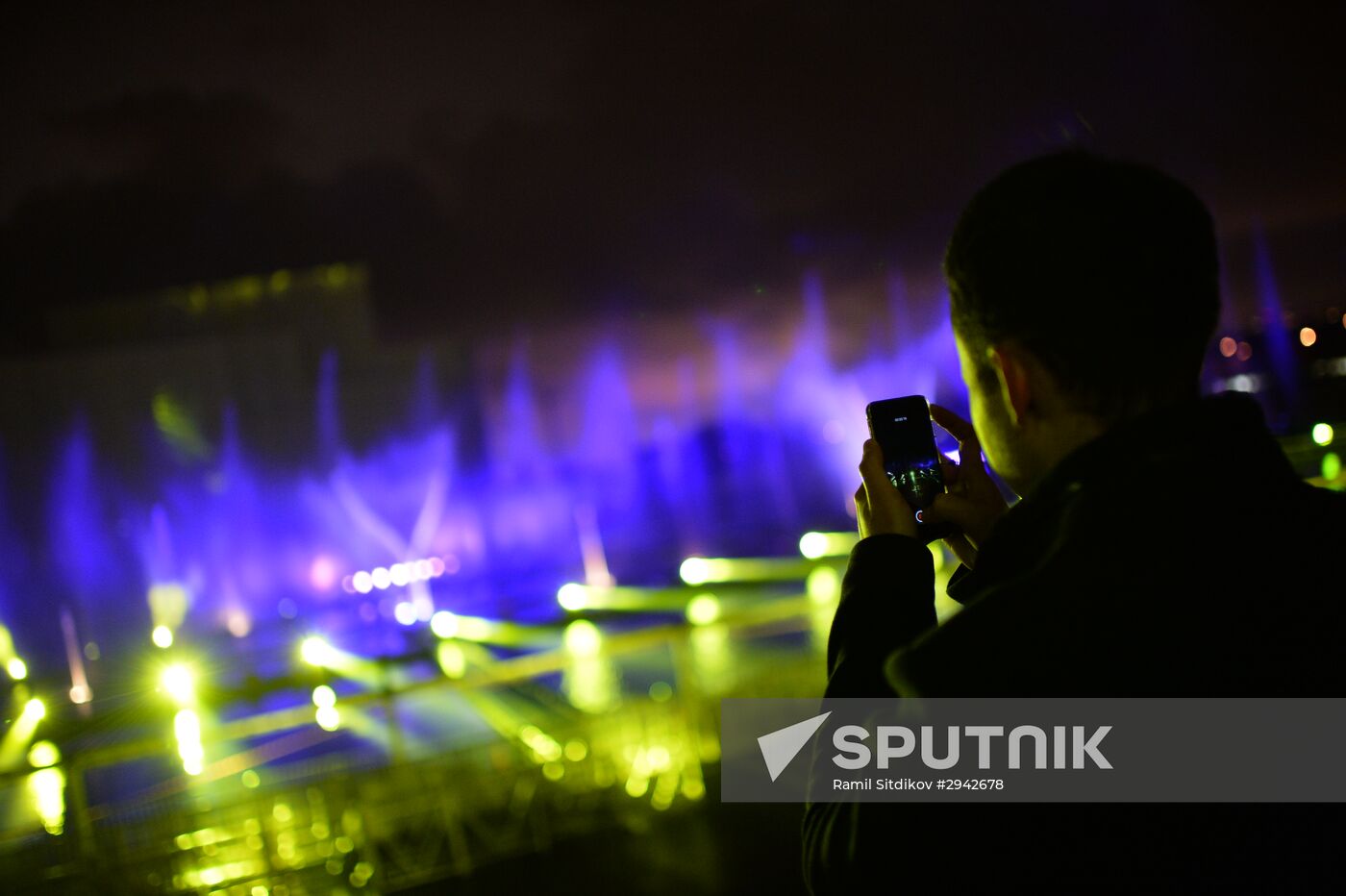 Rehearsal of multimedia show at 2016 Circle of Light Festival