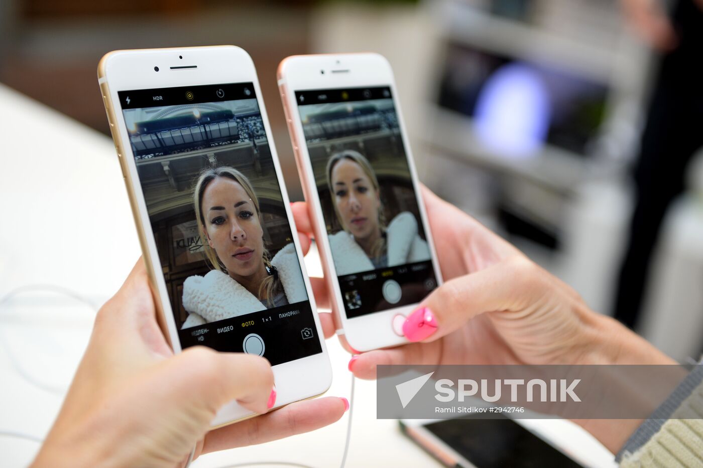 iPhone 7, iPhone 7 Plus go on sale
