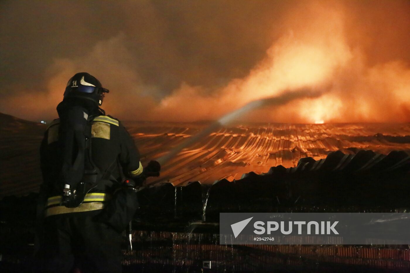 FIRE HITS PLASTIC PRODUCTS WAREHOUSE IN MOSCOW
