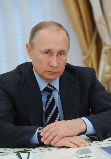 President Putin holds several meetings in the wake of the September 18 elections
