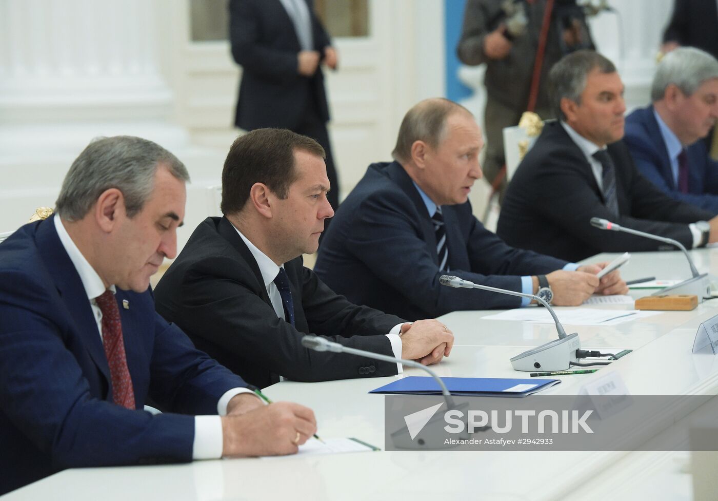 President Putin holds several meetings in the wake of the September 18 elections