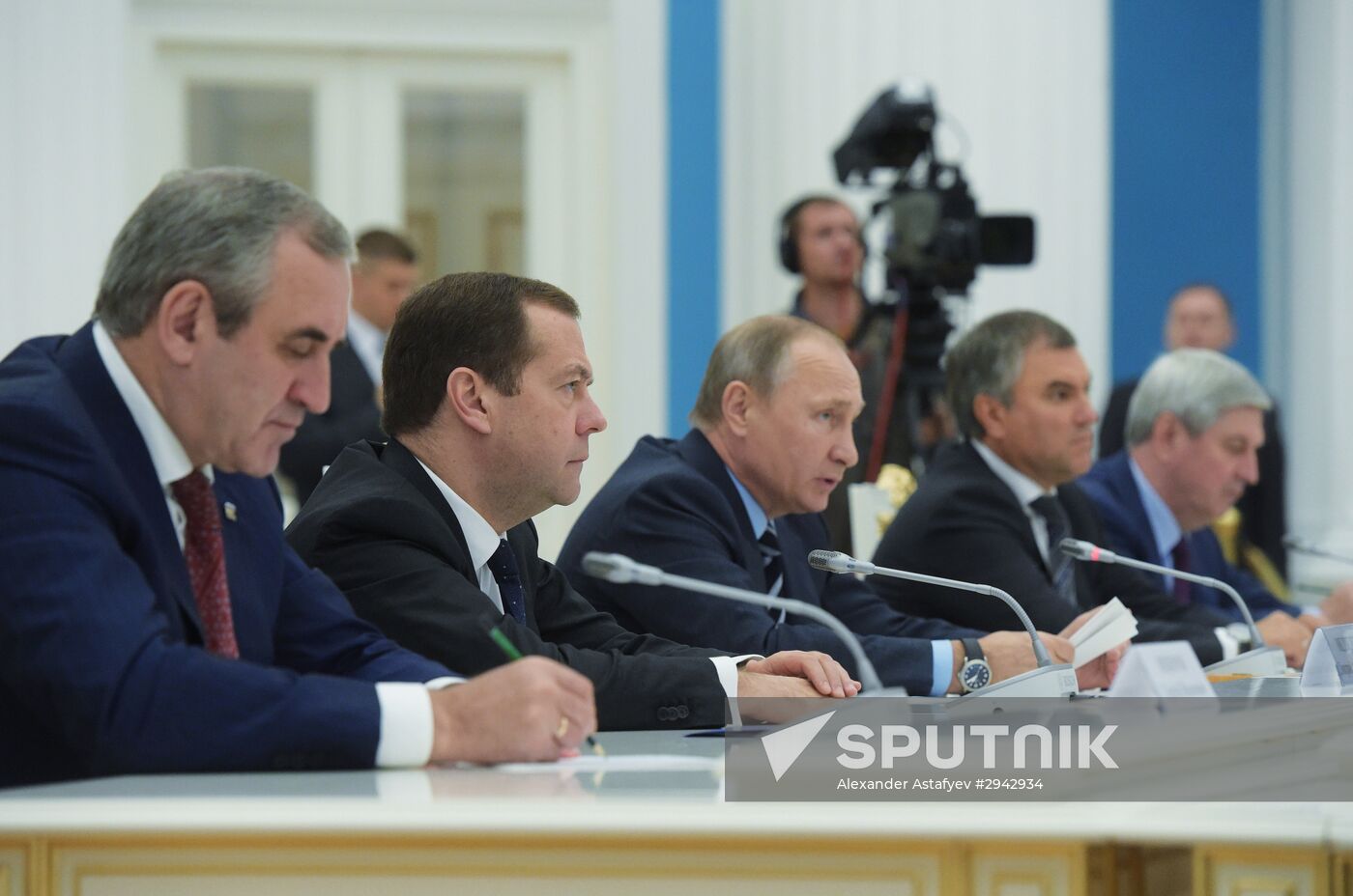 President Putin holds several meetings in the wake of the September 18 elections