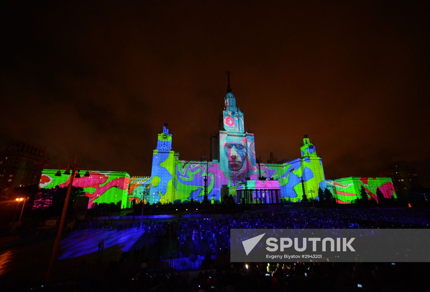 Circle of Light International Festival 2016 opens in Moscow
