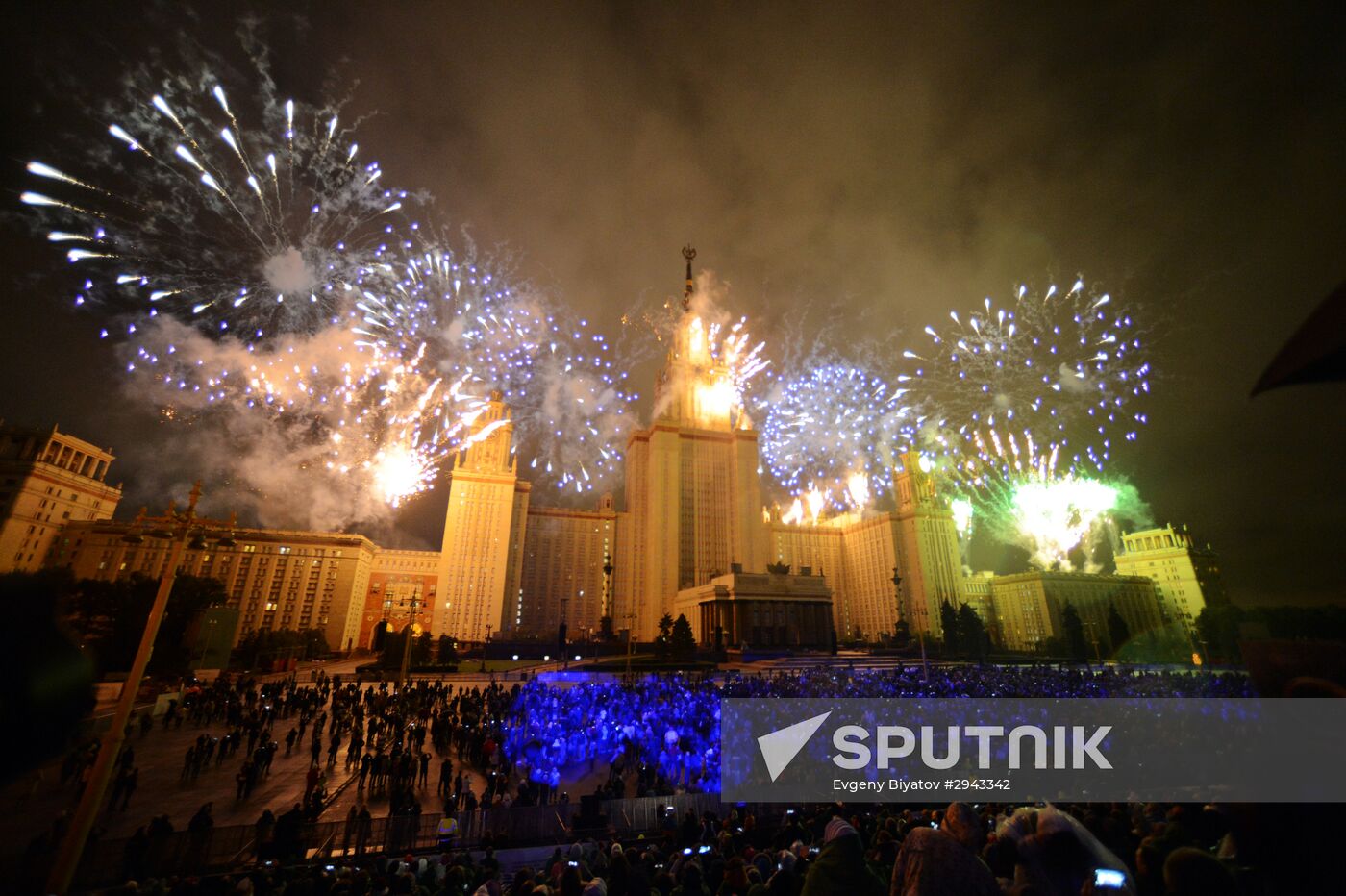 Circle of Light International Festival 2016 opens in Moscow