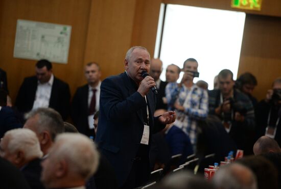 Russian Football Union holds extraordinary meeting