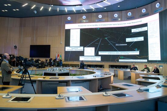 Briefing with Russian Defense Ministry and defense industry officials on Flight MH17 crash