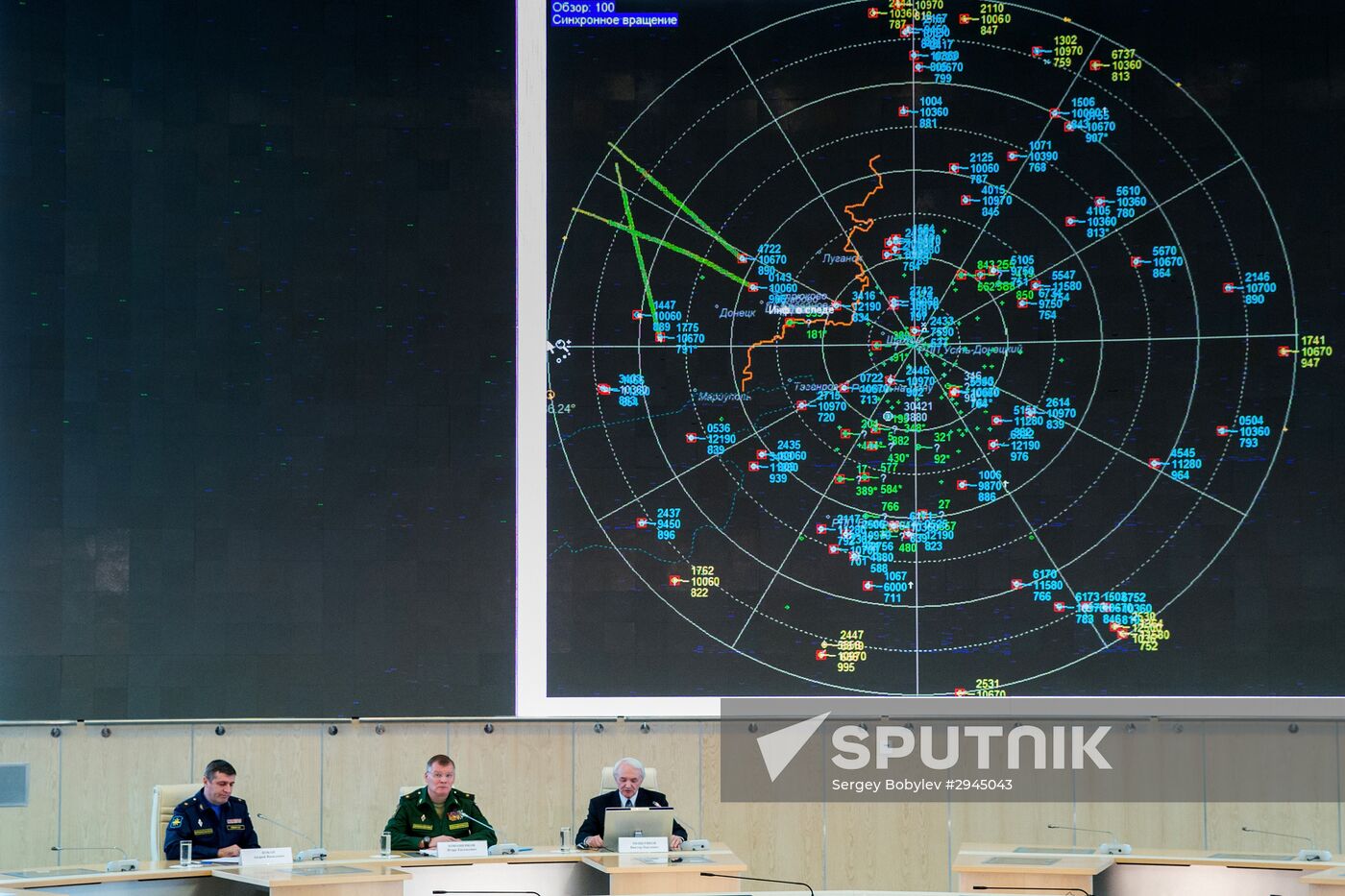 Briefing with Russian Defense Ministry and defense industry officials on Flight MH17 crash