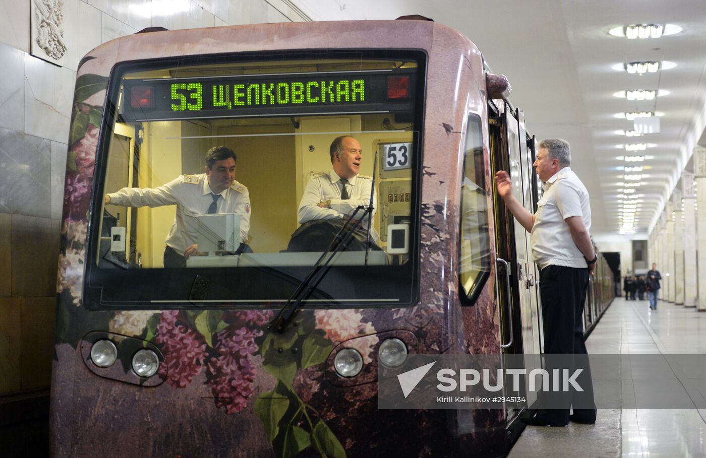 Launch of "Aquarelle" train with renewed "City in pictures" exposition