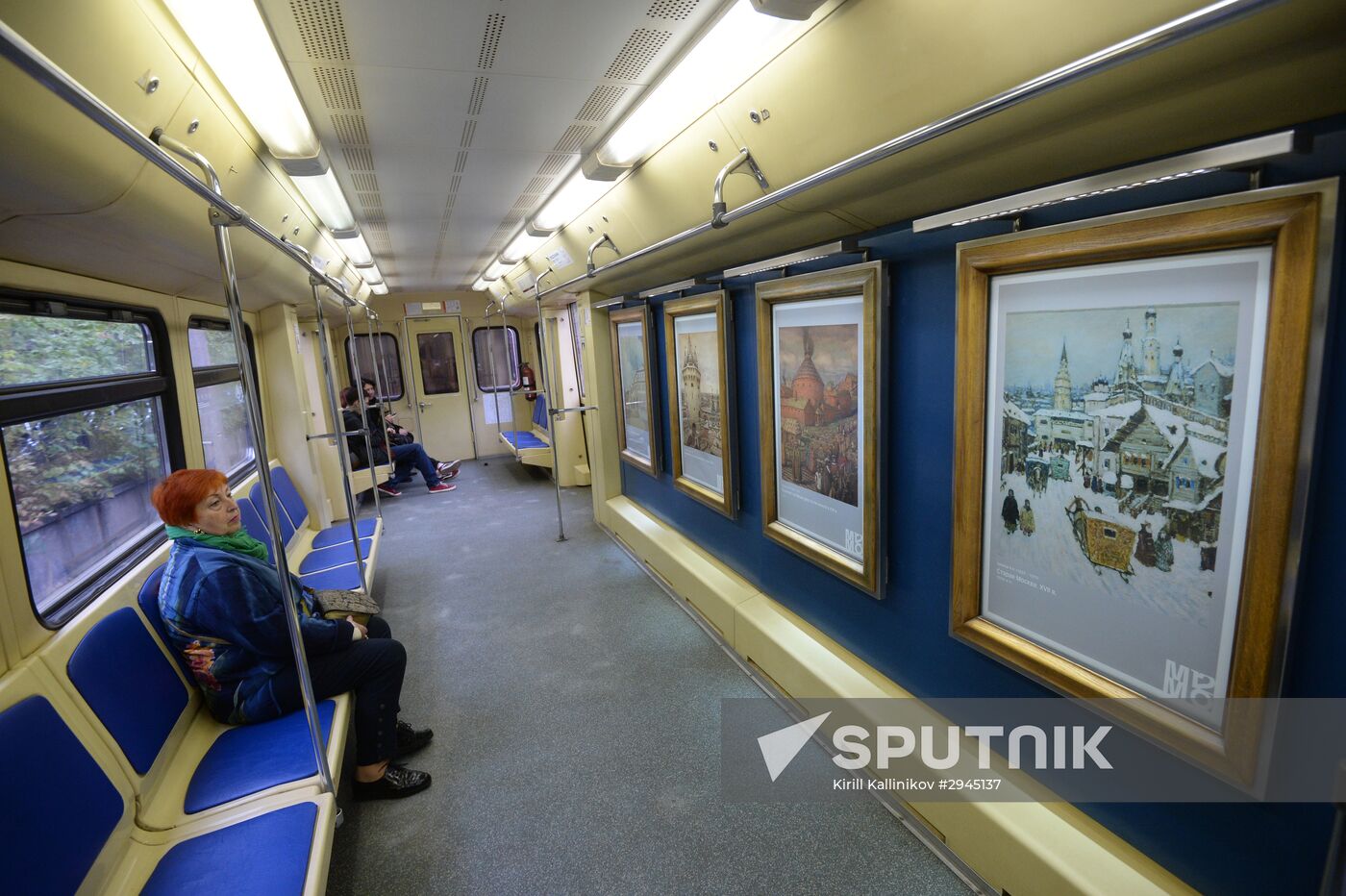 Launch of Aquarelle (watercolours) train with revised City in Pictures exposition