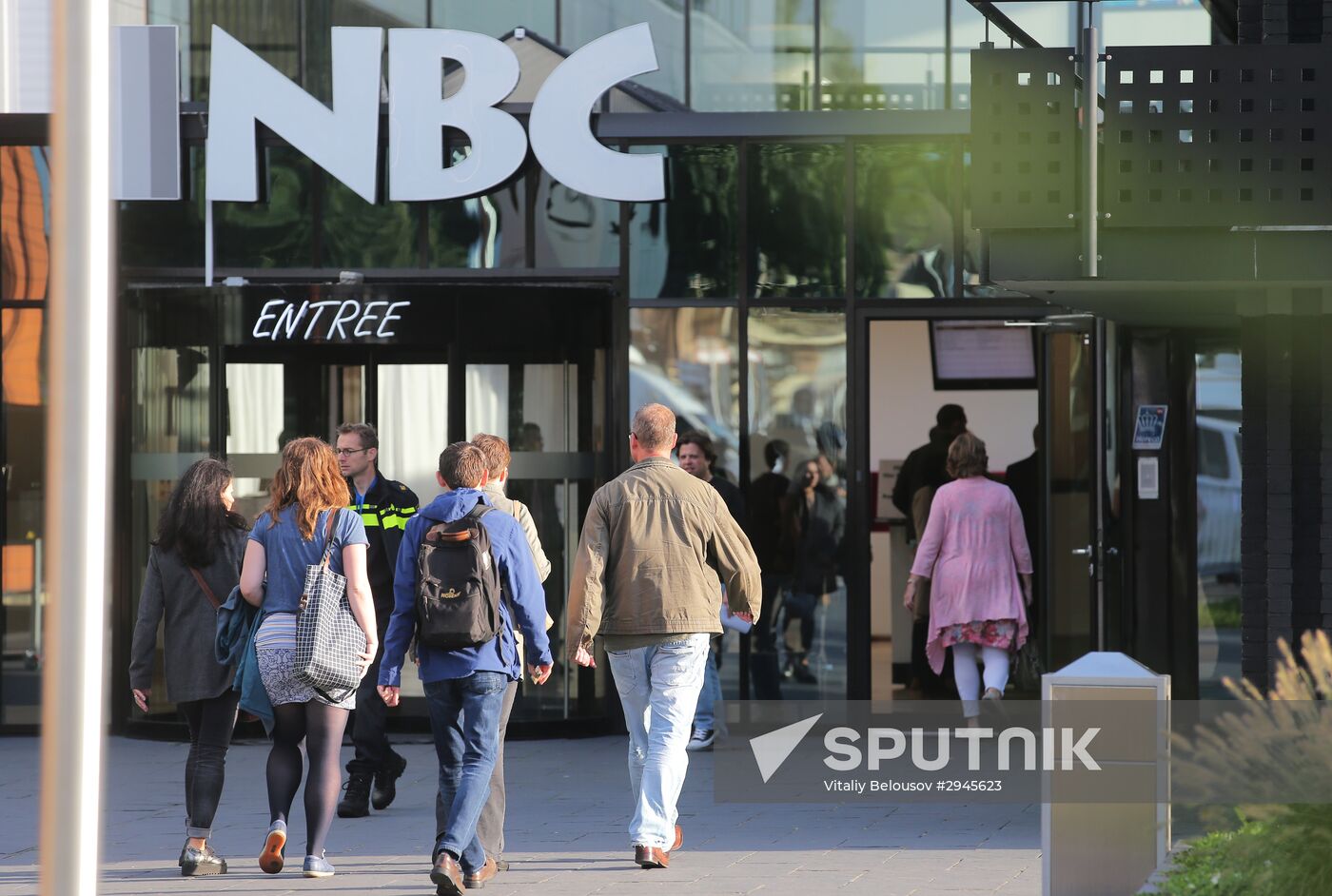 Netherlands publicizes preliminary results of MH17 crash investigation