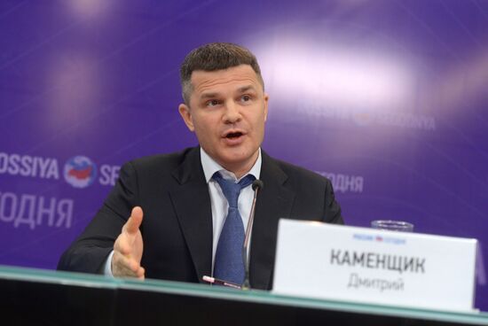 Briefing with Chairman of Board of Moscow Domodedovo Airport Dmitry Kamenshchik
