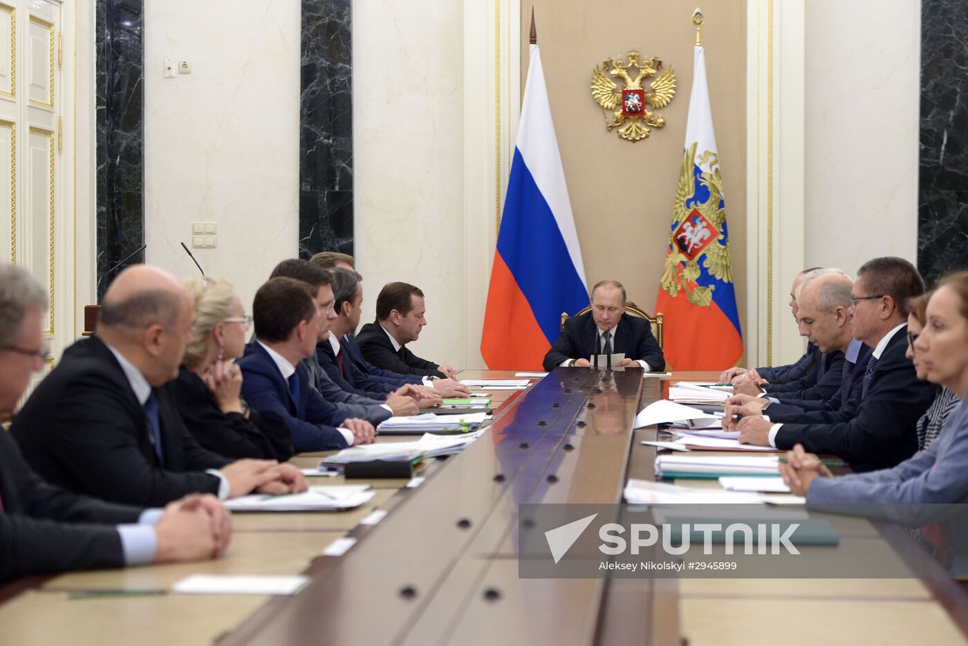 President Vladimir Putin holds meeting on forming federal budget