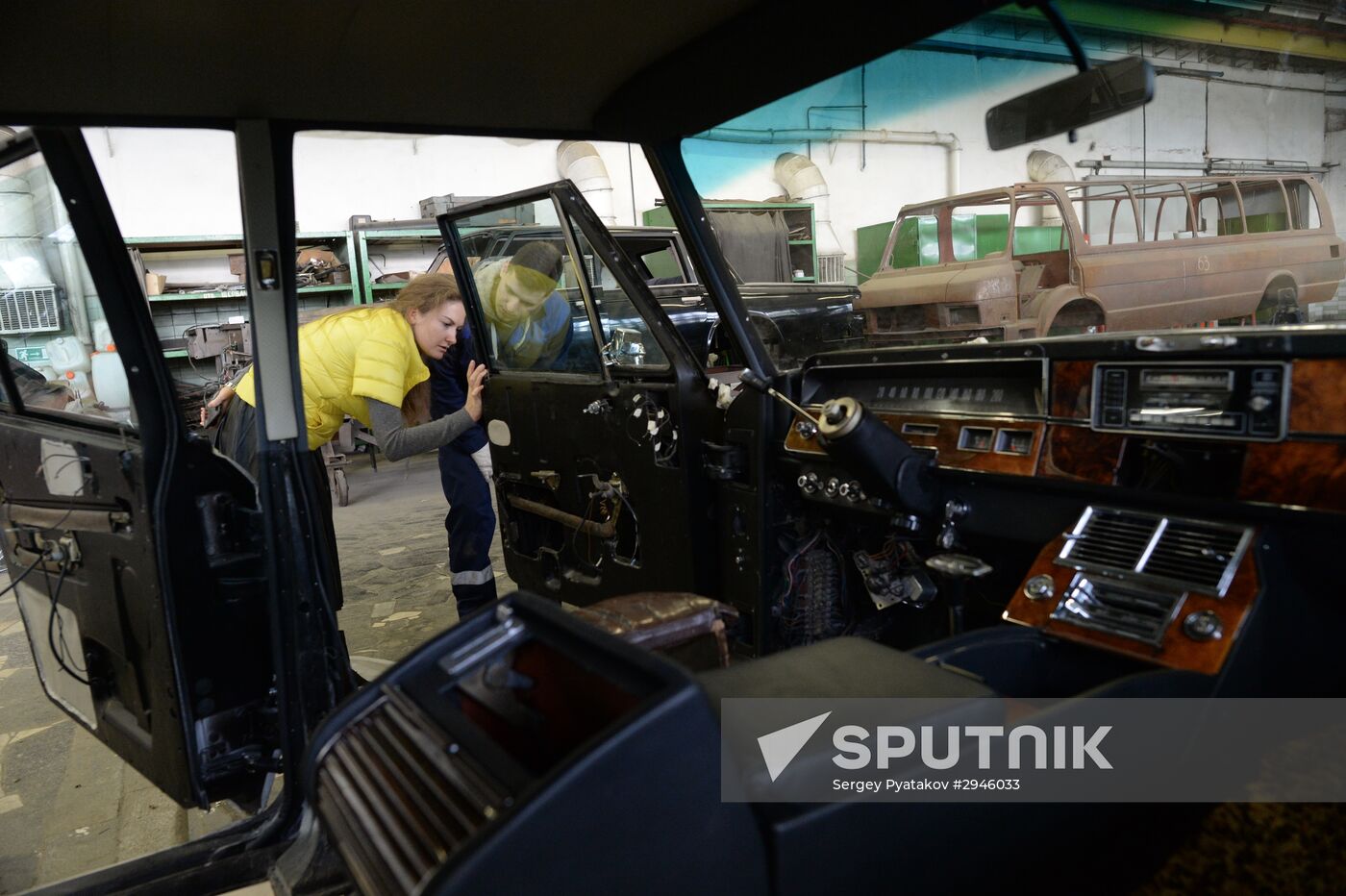 Luxury car repairs at ZIL car plant