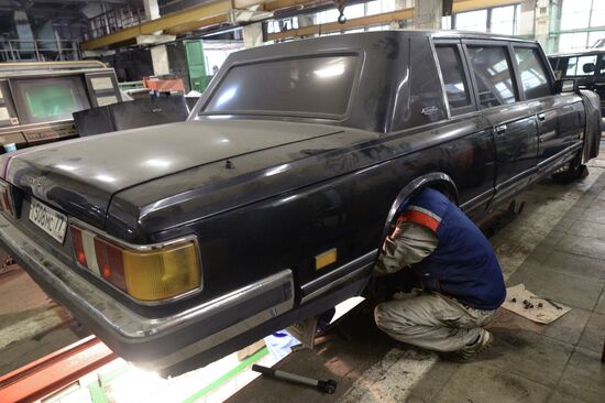 Luxury car repairs at ZIL car plant