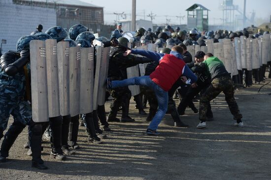 Training to counteract civil upheavals held at Novosibirsk Region penitentiary
