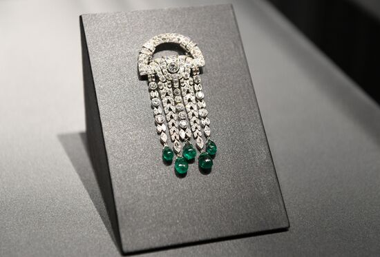 “Elegance and Splendour of Art Deco. The Kyoto Costume Institute, Jewelry Houses Cartier and Van Cleef & Arpels” exhibition
