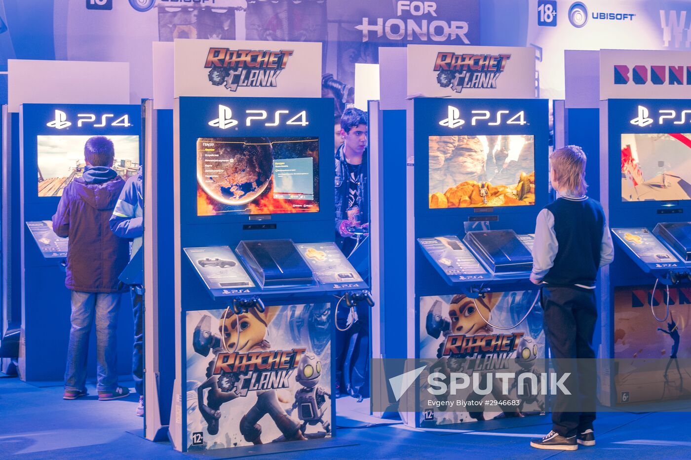 Third annual Comic Con Russia festival and interactive activities exhibition "IgroMir 2016"