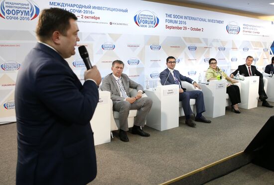 Prime Minister Dmitry Medvedev at Sochi International Investment Forum 2016